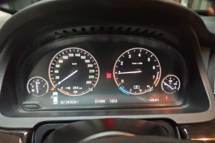 Used BMW 5 Series GT 2014 535i Leading Model Instrument Cluster