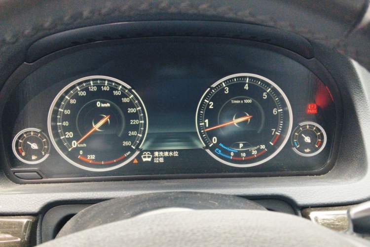 Used BMW 5 Series GT 2014 528i Luxury Edition Instrument Cluster