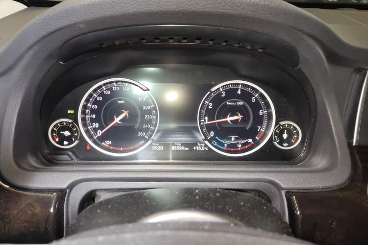 Used BMW 5 Series GT 2014 535i xDrive Instrument Cluster