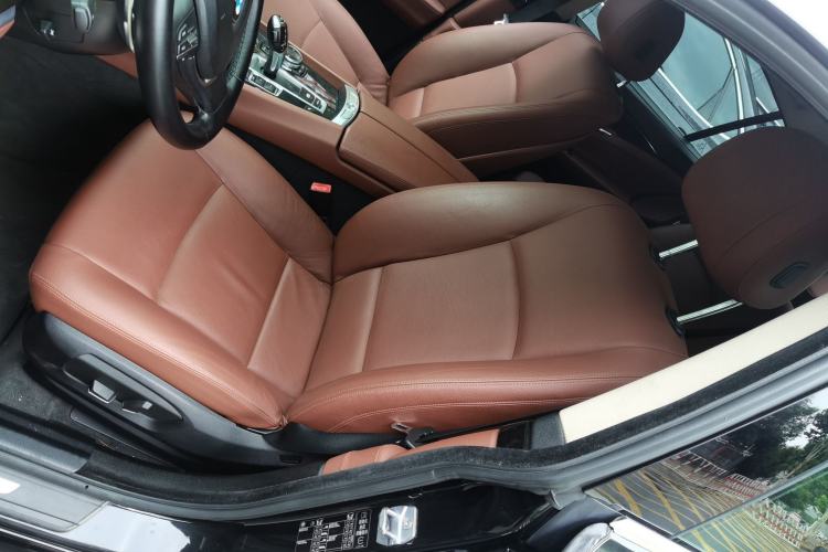 Used BMW 5 Series GT 2014 535i Leading Model Left Front Seat
