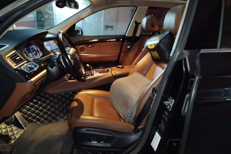 Used BMW 5 Series GT 2014 535i Leading Model Left Front Seat