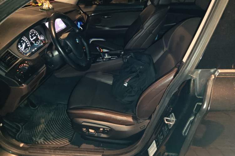 Used BMW 5 Series GT 2014 528i Luxury Edition Left Front Seat