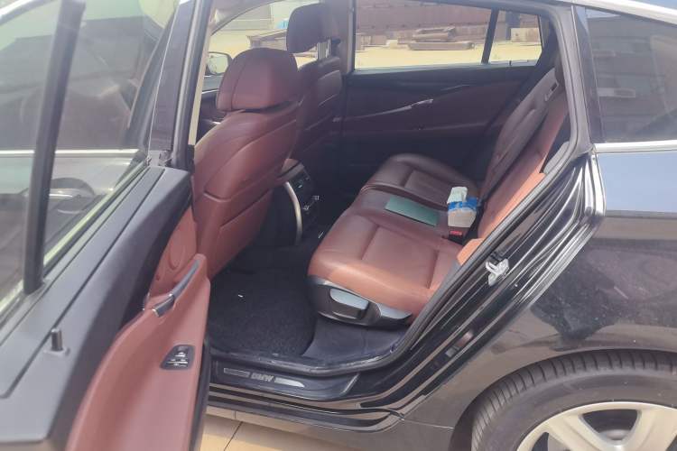 Used BMW 5 Series GT 2014 535i xDrive Left Rear Seat