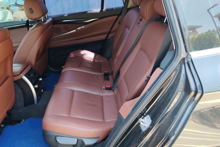 Used BMW 5 Series GT 2014 535i Leading Model Left Rear Seat