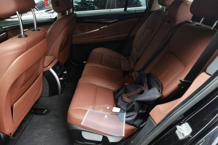 Used BMW 5 Series GT 2014 535i Leading Model Left Rear Seat