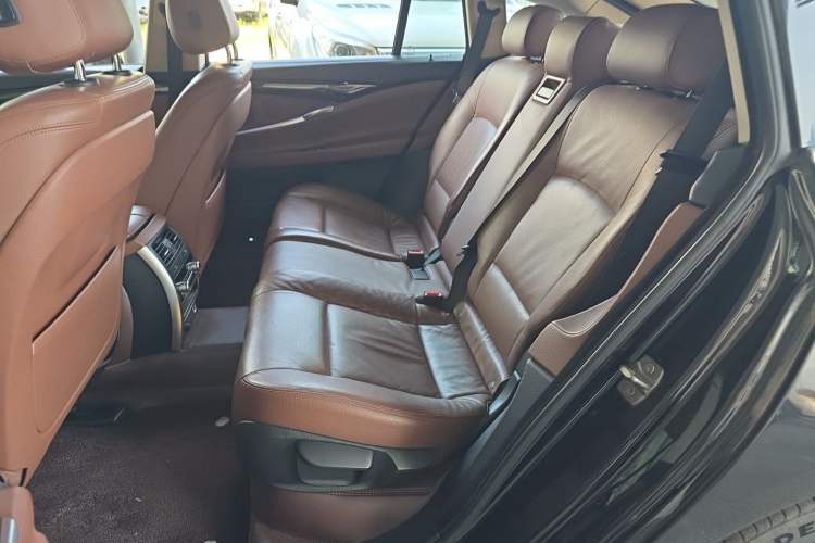 Used BMW 5 Series GT 2014 535i Leading Model Left Rear Seat