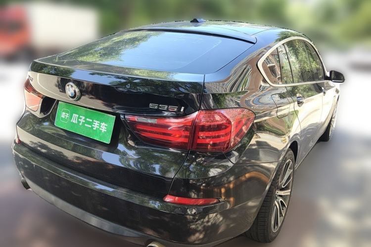 Used BMW 5 Series GT 2014 535i Leading Model Rear Right 45 Deg