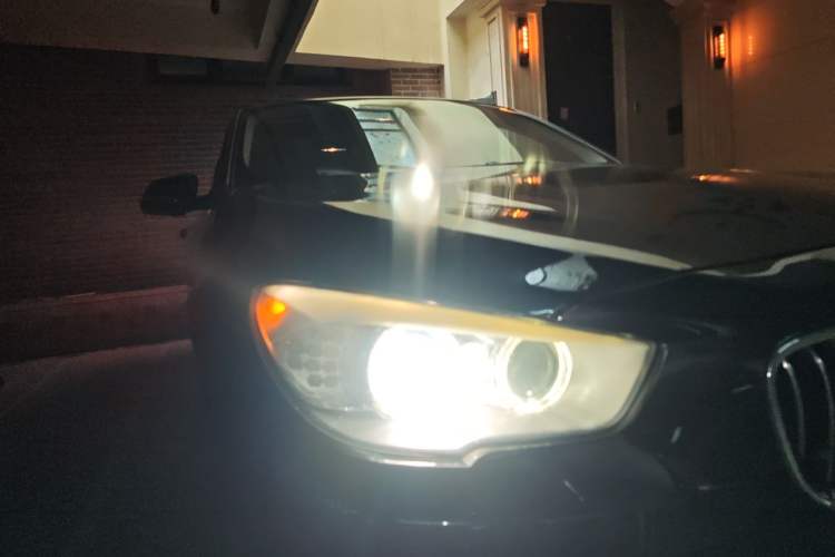 Used BMW 5 Series GT 2014 535i Leading Model Right Front Headlight