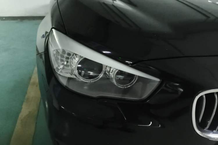 Used BMW 5 Series GT 2014 528i Leading Model Right Front Headlight