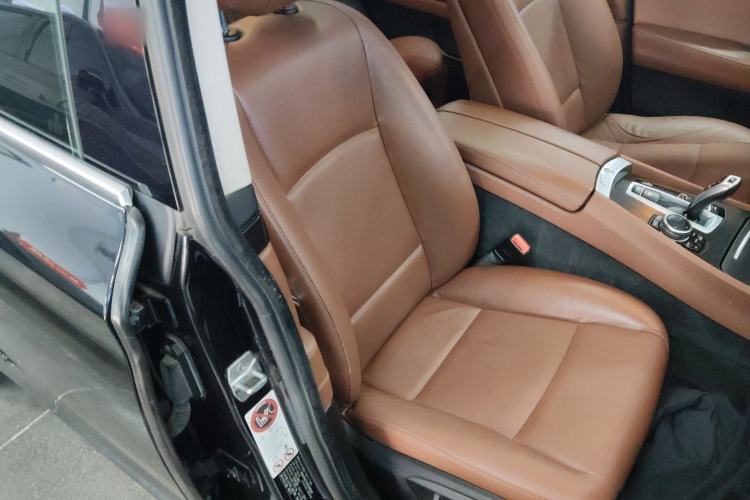 Used BMW 5 Series GT 2014 535i Leading Model Right Front Seat