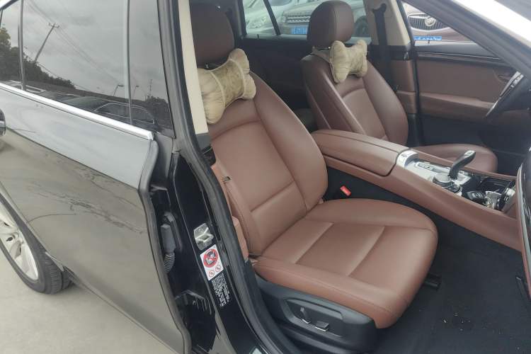 Used BMW 5 Series GT 2014 528i Leading Model Right Front Seat