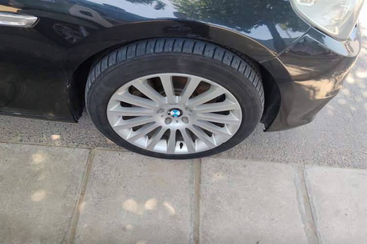 Used BMW 5 Series GT 2014 535i Leading Model Right Front Wheel Hub