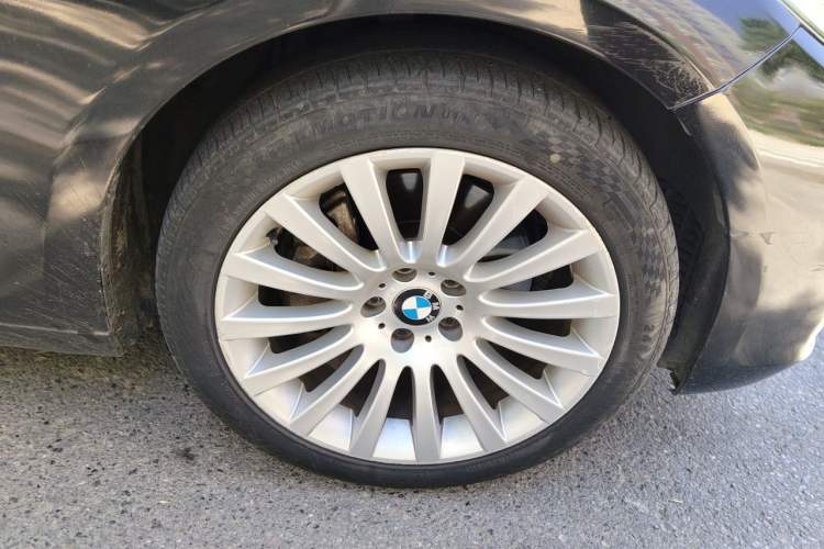 Used BMW 5 Series GT 2014 535i Leading Model Right Front Wheel Hub