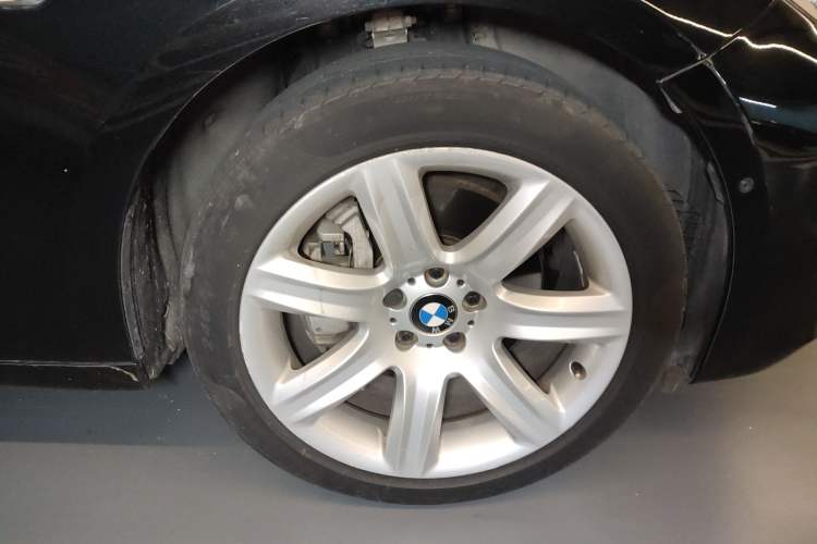 Used BMW 5 Series GT 2014 535i xDrive Right Front Wheel Hub