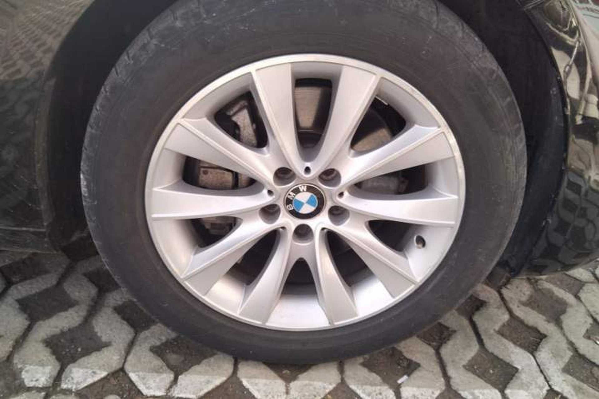 Used BMW 5 Series GT 2014 528i Leading Model Right Front Wheel Hub