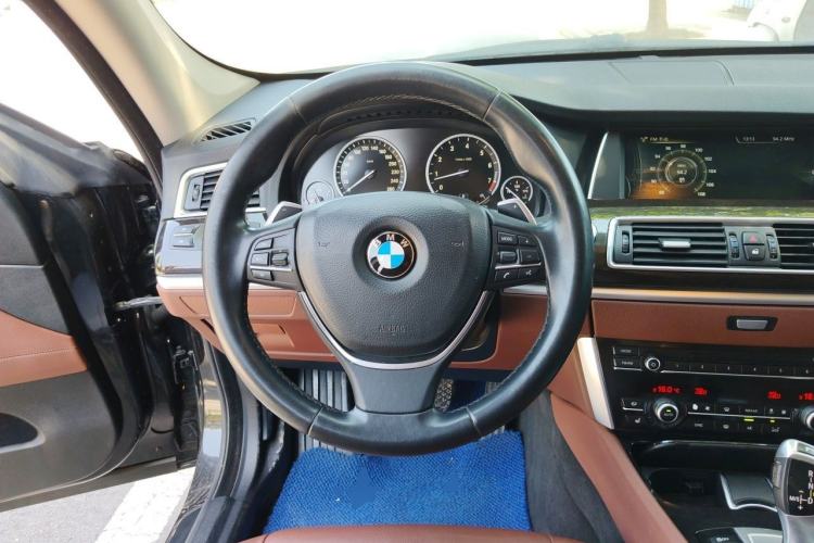 Used BMW 5 Series GT 2014 535i Leading Model Steering Wheel