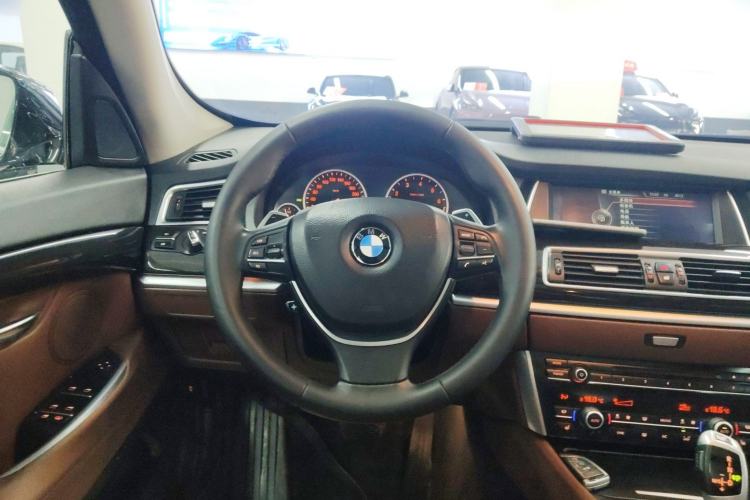 Used BMW 5 Series GT 2014 535i Leading Model Steering Wheel