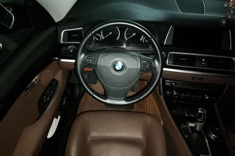 Used BMW 5 Series GT 2014 528i Leading Model Steering Wheel