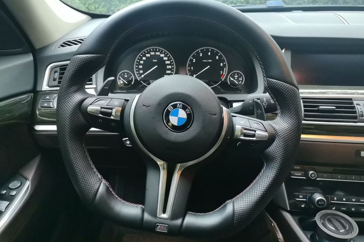 Used BMW 5 Series GT 2014 528i Luxury Edition Steering Wheel