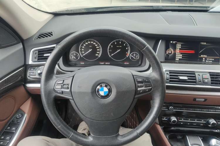 Used BMW 5 Series GT 2014 528i Leading Model Steering Wheel