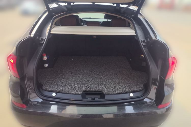 Used BMW 5 Series GT 2014 535i xDrive Trunk