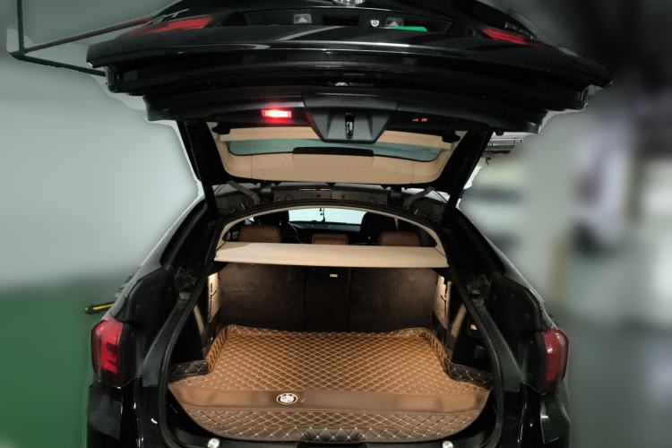 Used BMW 5 Series GT 2014 528i Leading Model Trunk