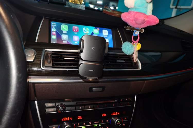 Used BMW 5 Series GT 2014 528i Luxury Edition Audio And AC Panel