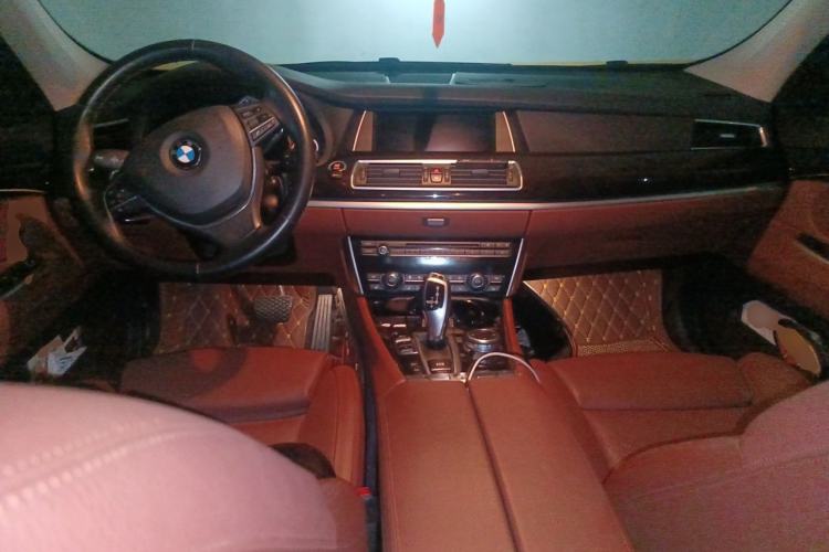 Used BMW 5 Series GT 2014 535i xDrive Center Console