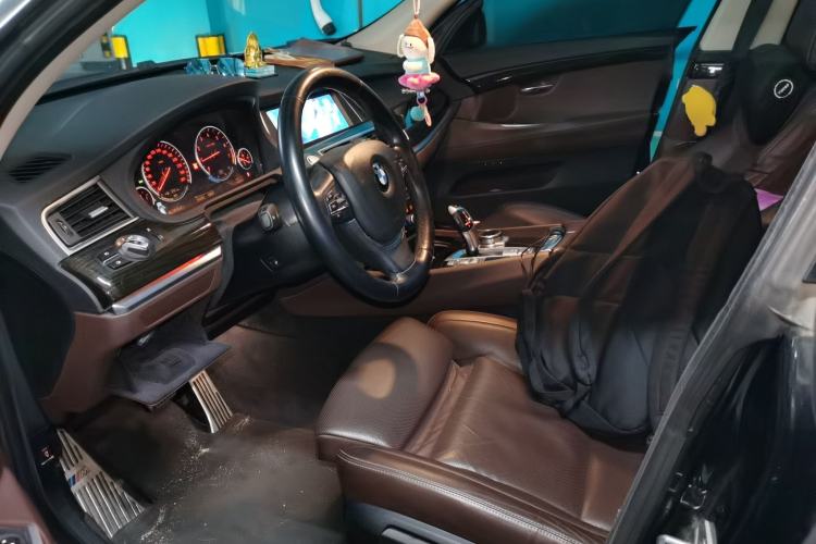Used BMW 5 Series GT 2014 528i Luxury Edition Driver Seat