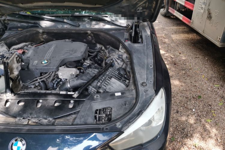 Used BMW 5 Series GT 2014 528i Leading Model Engine Bay Left