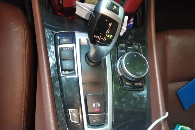 Used BMW 5 Series GT 2014 528i Leading Model Gear Lever
