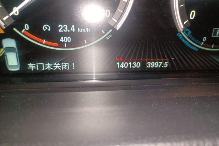 Used BMW 5 Series GT 2014 535i xDrive Odometer Close Up