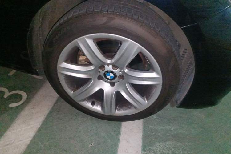 Used BMW 5 Series GT 2014 535i xDrive Right Front Wheel Hub