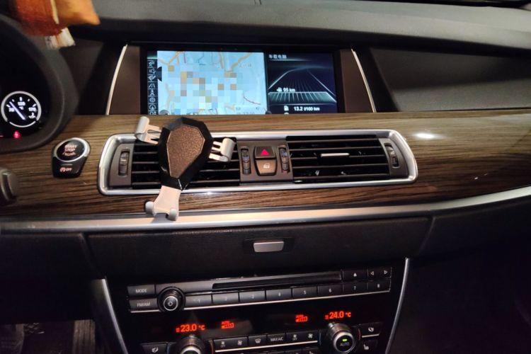 Used BMW 5 Series GT 2014 535i Luxury Edition Audio And AC Panel