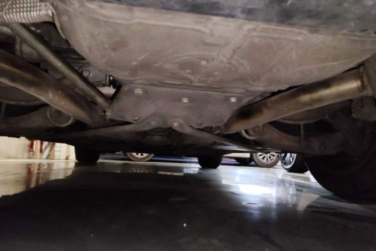 Used BMW 5 Series GT 2014 535i Luxury Edition Chassis Rear