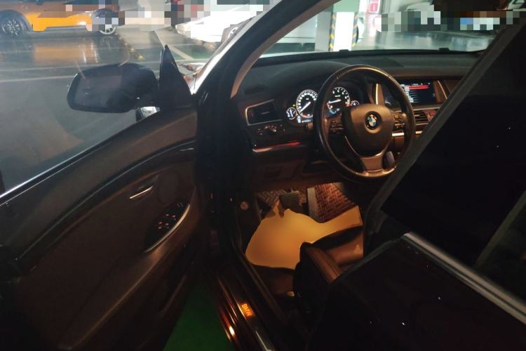 Used BMW 5 Series GT 2014 528i Luxury Edition Driver Seat