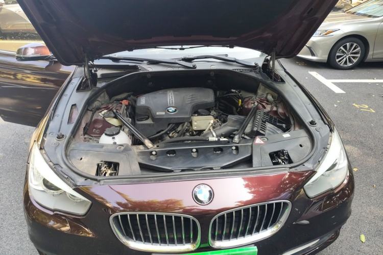 Used BMW 5 Series GT 2014 528i Leading Model Engine Bay