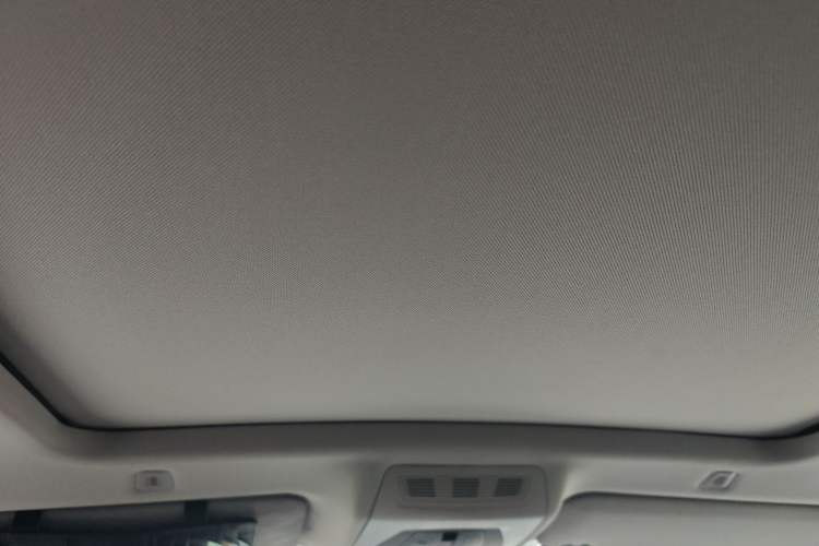 Used BMW 5 Series GT 2014 528i Leading Model Headliner