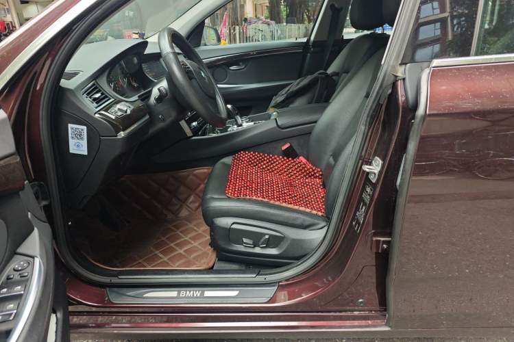 Used BMW 5 Series GT 2014 528i Leading Model Left Front Seat