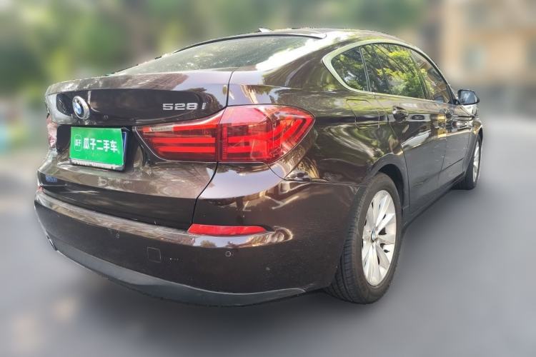 Used BMW 5 Series GT 2014 528i Leading Model Rear Right 45 Deg