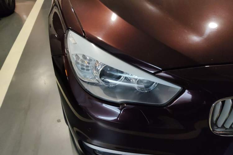 Used BMW 5 Series GT 2014 535i Luxury Edition Right Front Headlight