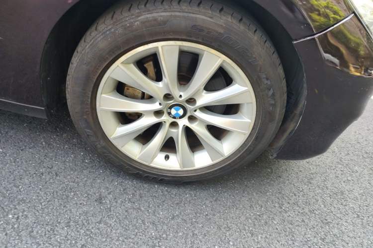 Used BMW 5 Series GT 2014 528i Leading Model Right Front Wheel Hub