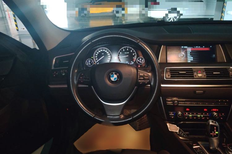 Used BMW 5 Series GT 2014 528i Luxury Edition Steering Wheel