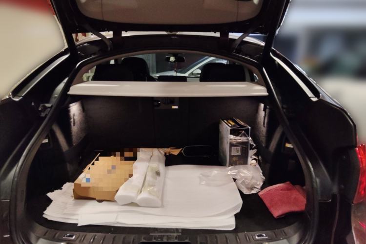 Used BMW 5 Series GT 2014 535i Luxury Edition Trunk