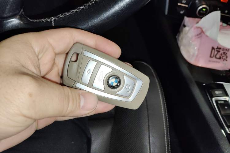 Used BMW 5 Series GT 2014 535i Luxury Edition Vehicle Key