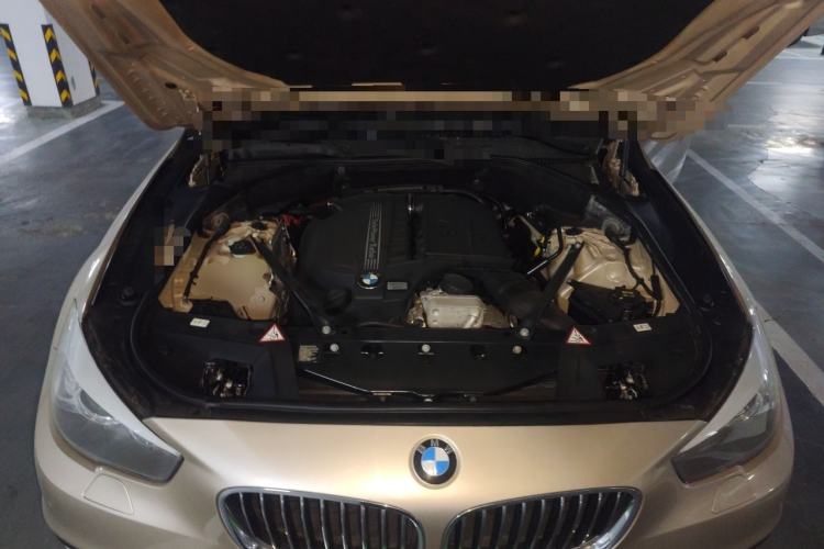 Used BMW 5 Series GT 2014 535i Leading Model Engine Bay