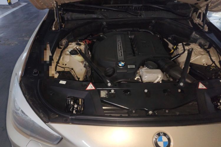 Used BMW 5 Series GT 2014 535i Leading Model Engine Bay Right