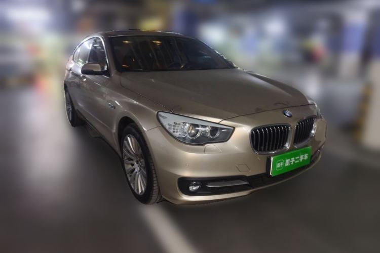 Used BMW 5 Series GT 2014 535i Leading Model Front Right 45 Deg
