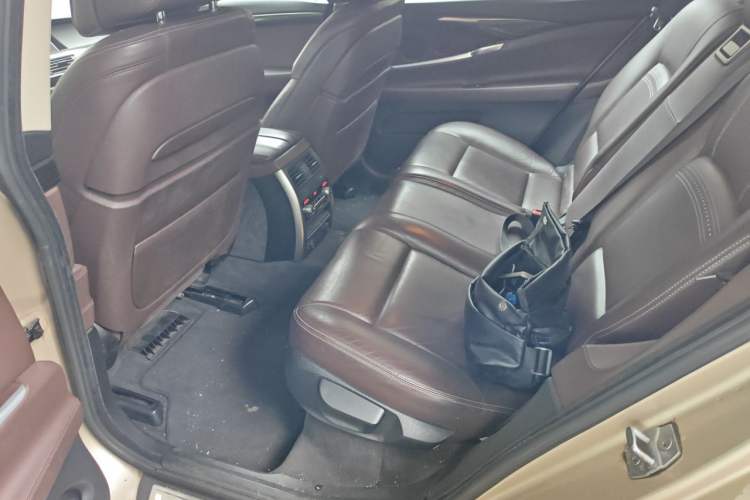 Used BMW 5 Series GT 2014 528i Luxury Edition Left Rear Seat