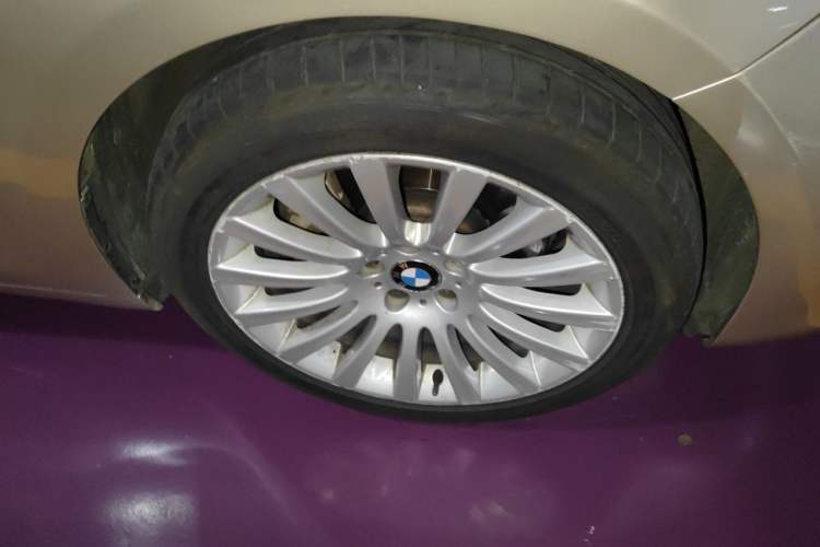 Used BMW 5 Series GT 2014 535i Leading Model Right Front Wheel Hub